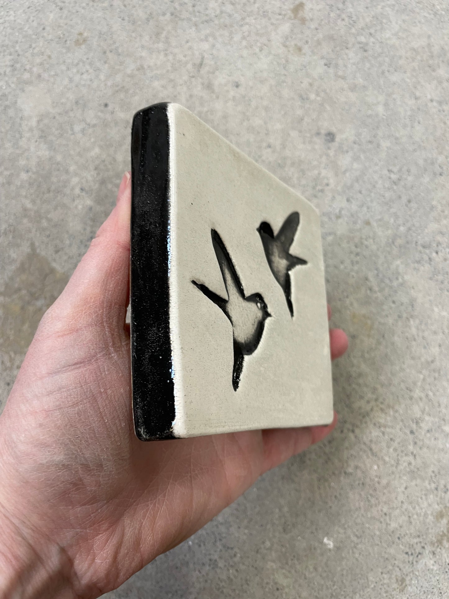 White Double Bird Tile