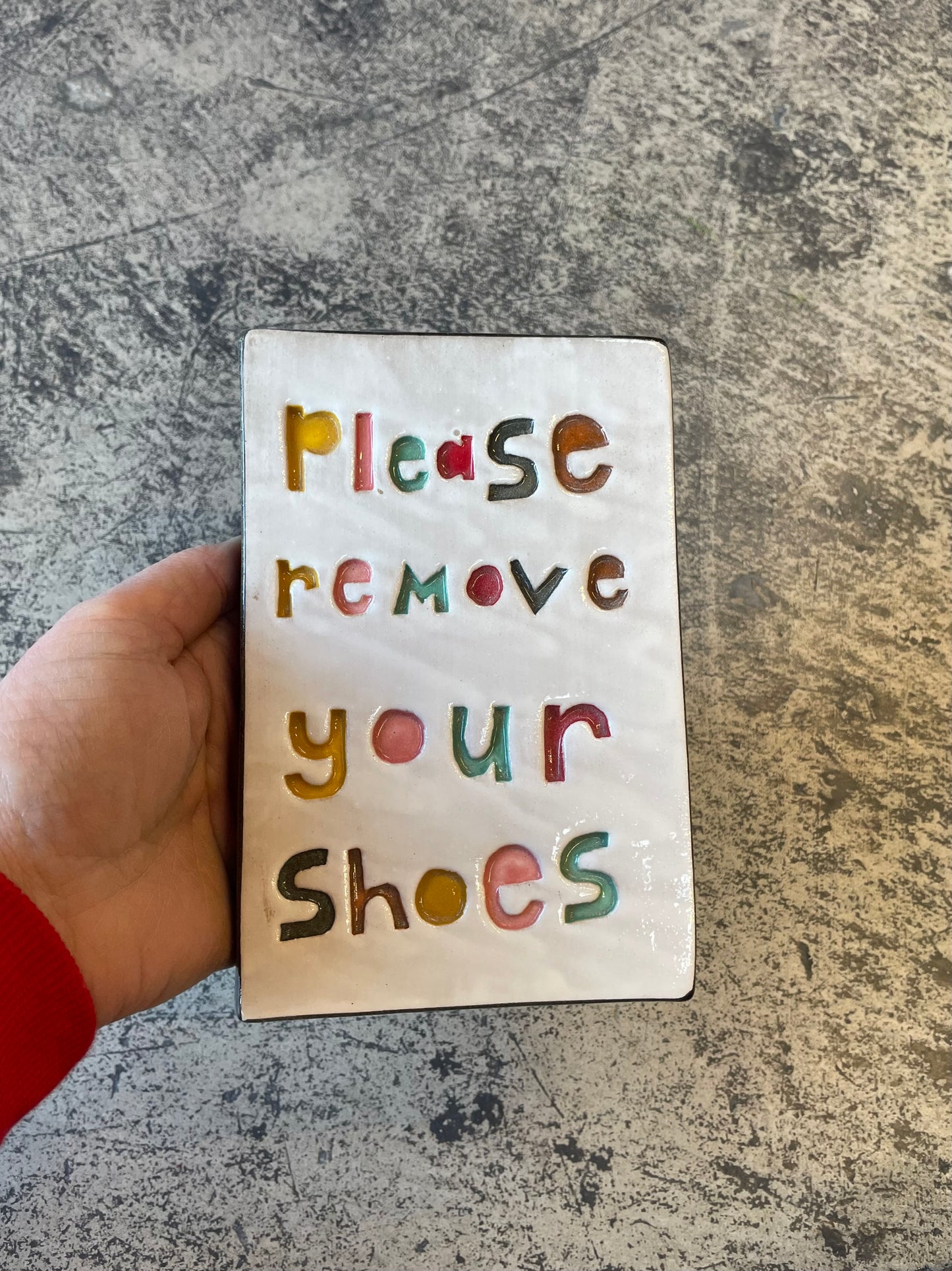 Please remove your shoes ceramic tile
