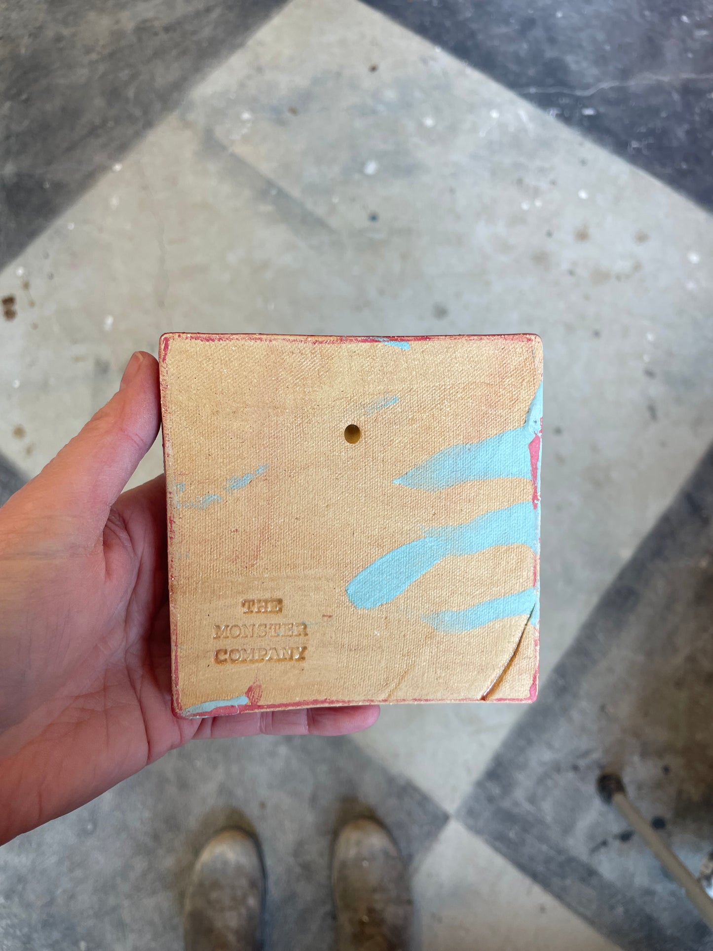 Letter O ceramic tile
