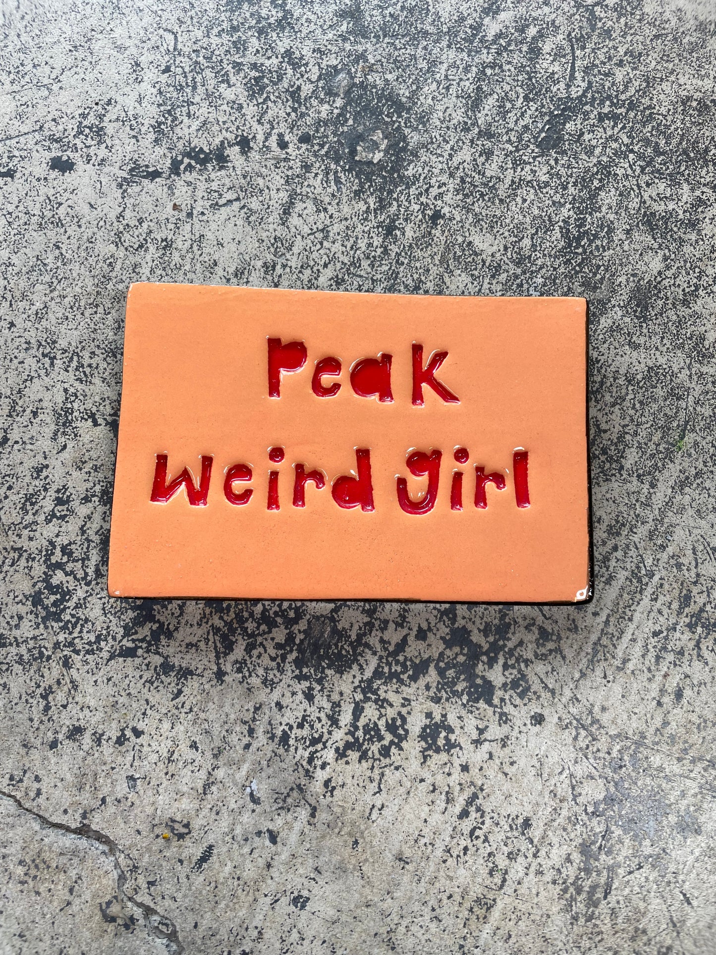 Peak weird girl tile