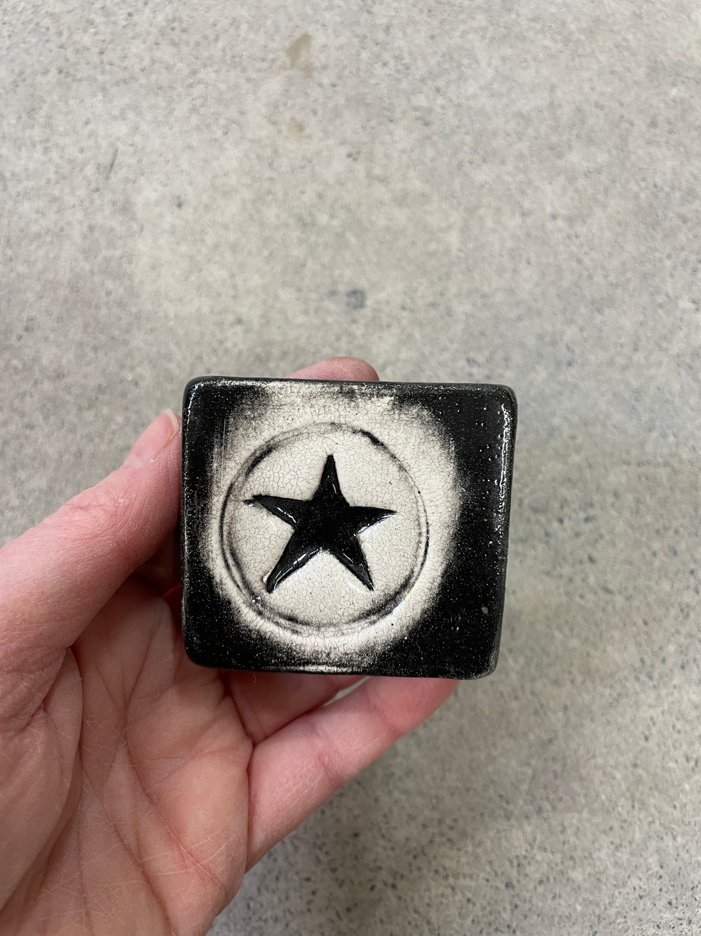 Star Ceramic Cube