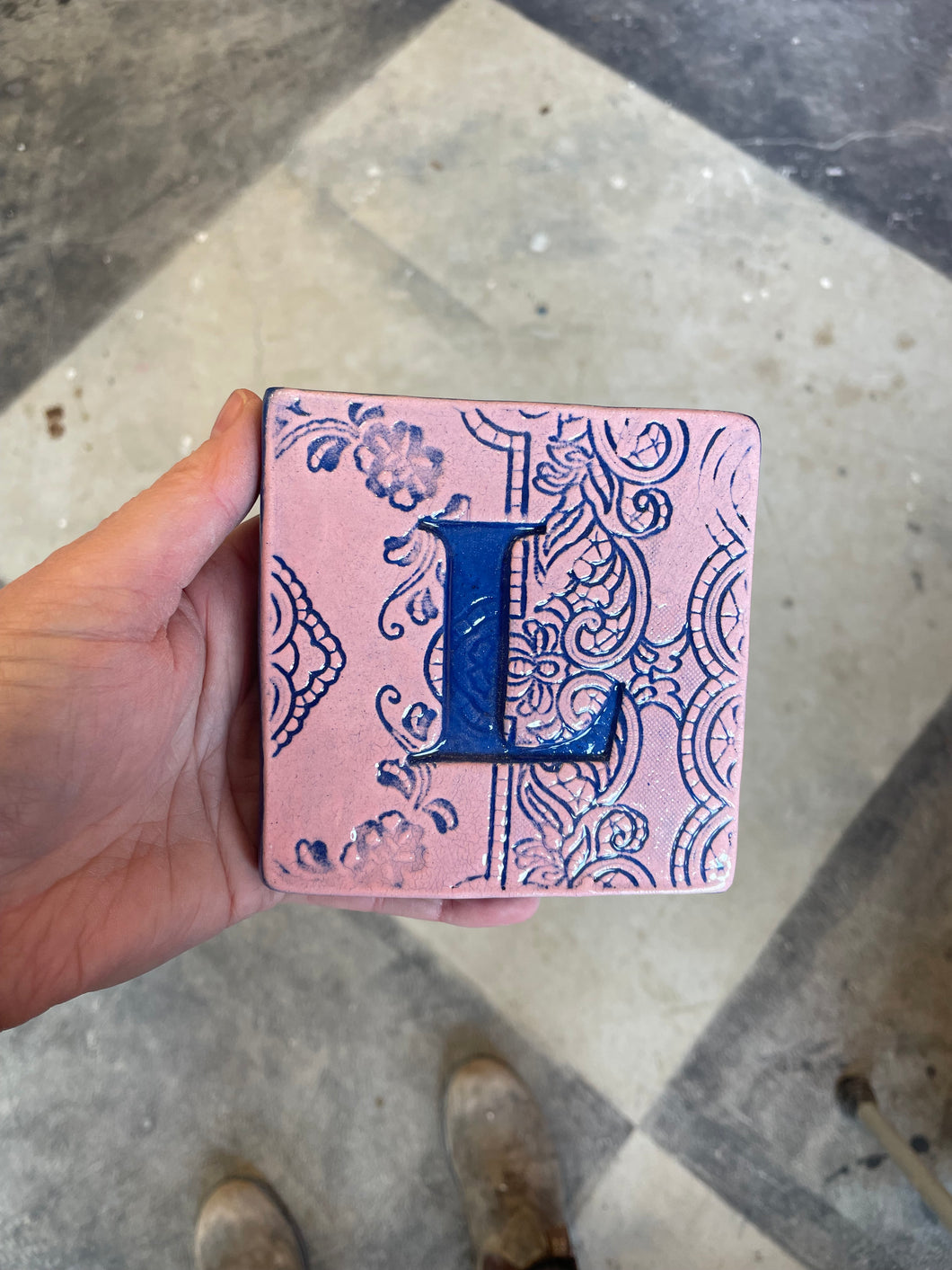 Letter L ceramic tile