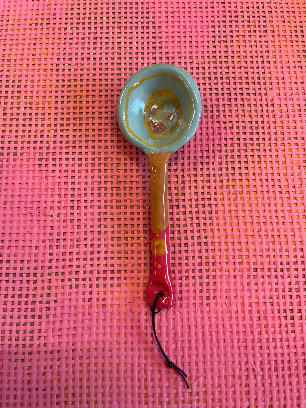 Decorative spoon duckegg and red.