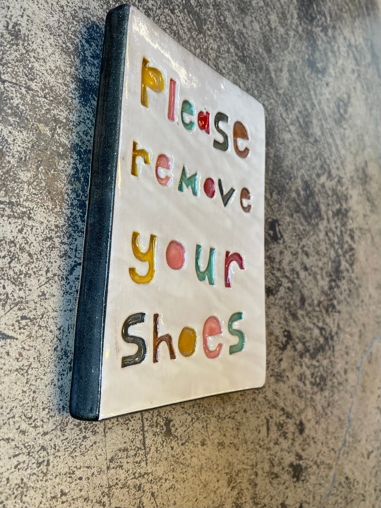 Please remove your shoes ceramic tile