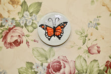 Load image into Gallery viewer, Monarch butterfly disc
