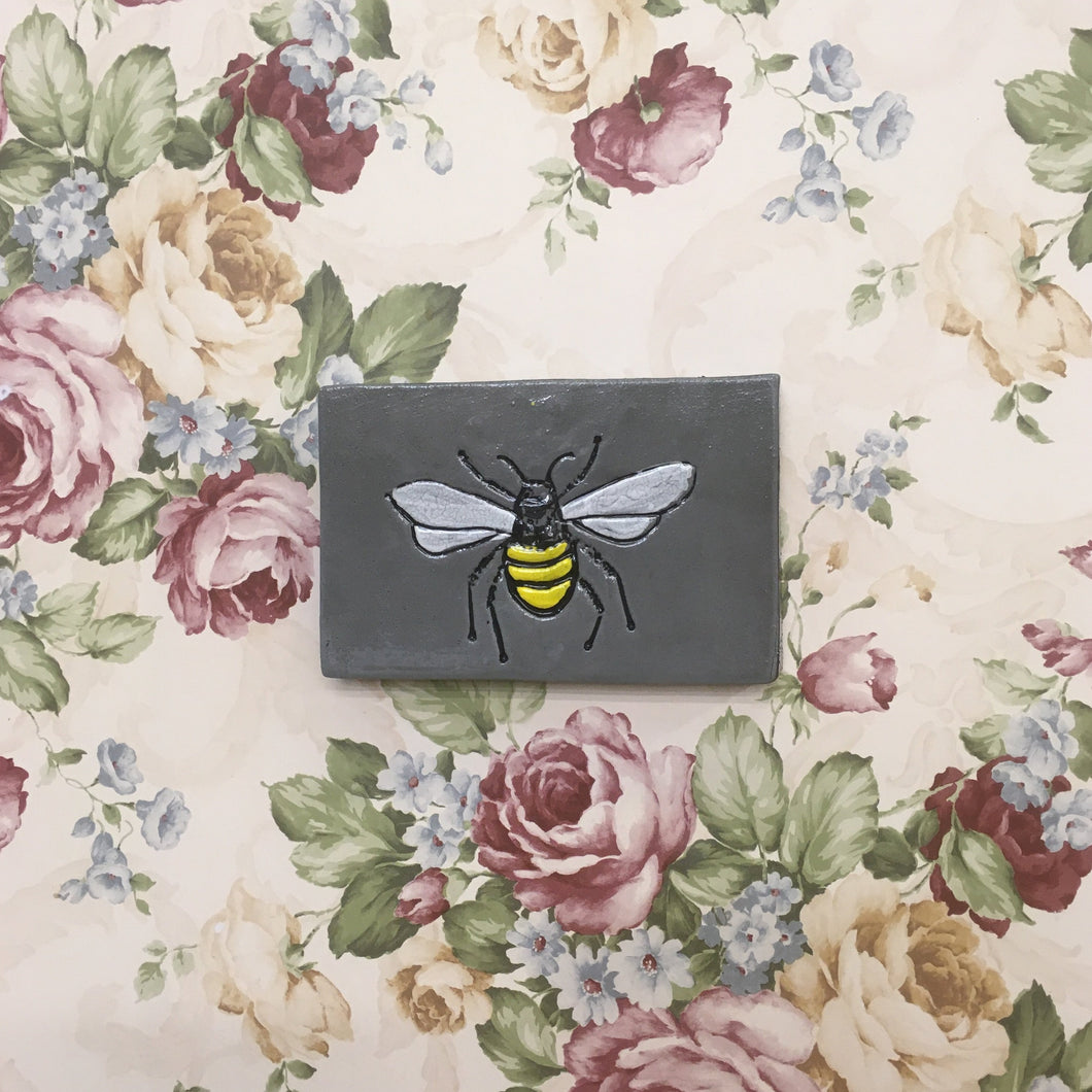 Bee Tile Grey